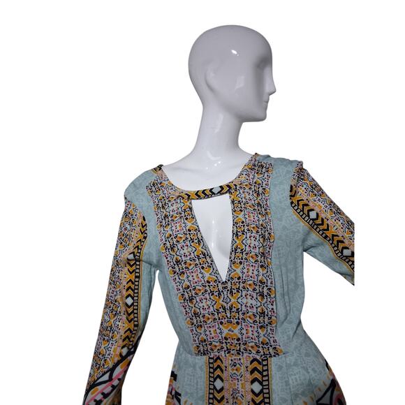 Free People Tegan Border Print Womens size 10 Bell Sleeve Mini Boho Fairy Dress - Picture 5 of 11